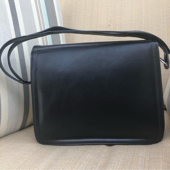 Vintage Early 80’s Black leather Adjustable Strap Small Shoulder Messenger Bag - Picture 6 of 17